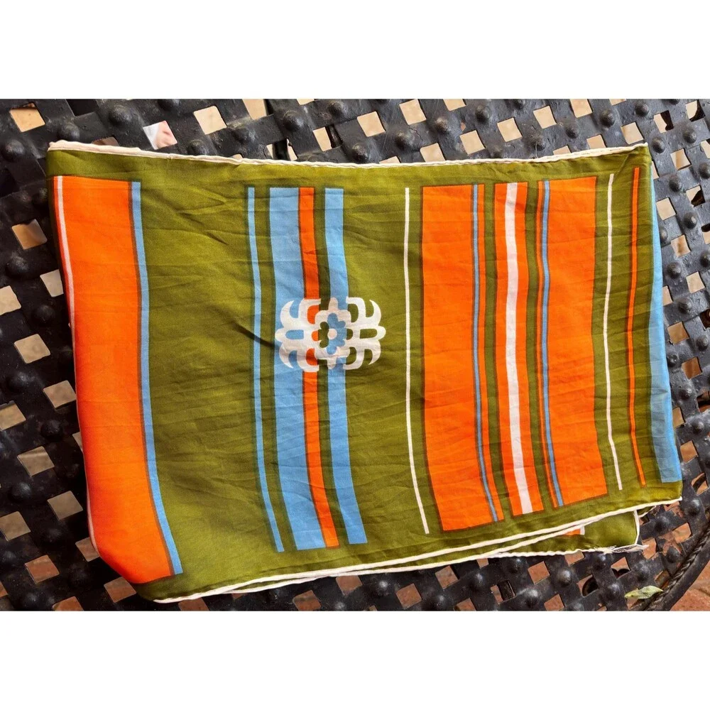 Tres-elle silk/rayon scarf made in Japan
